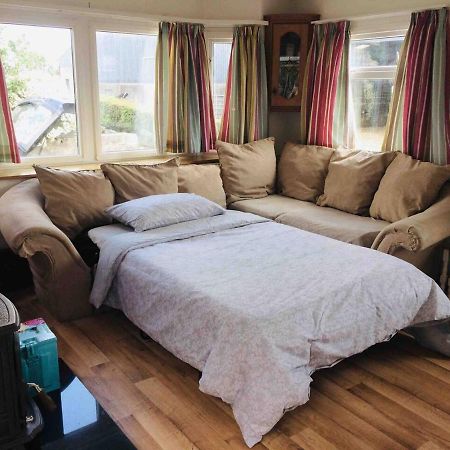Midden Manor Country Stay On A Working Dairy Farm Ballymena Eksteriør bilde