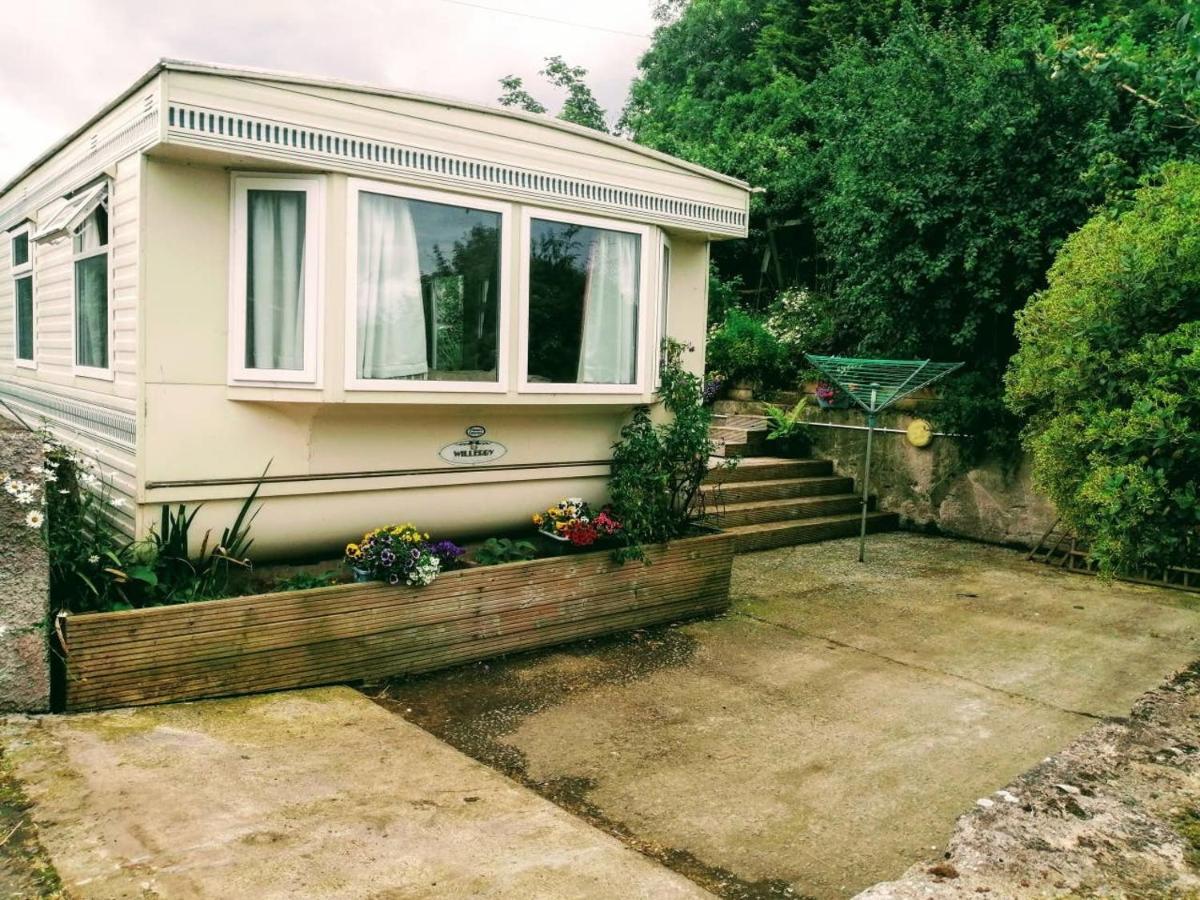 Midden Manor Country Stay On A Working Dairy Farm Ballymena Eksteriør bilde