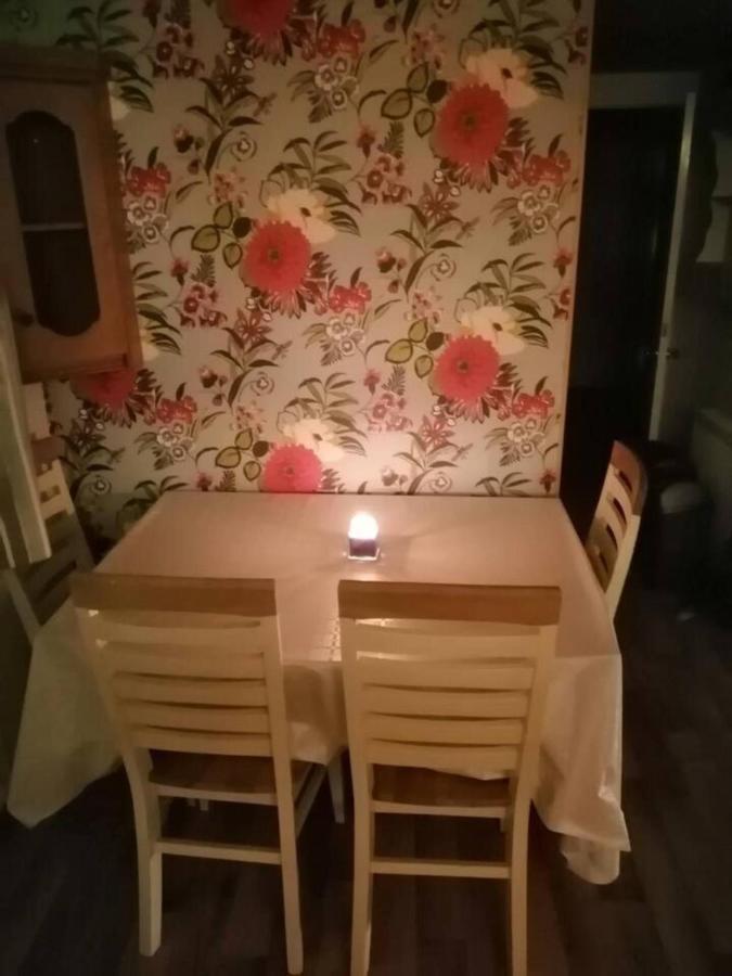 Midden Manor Country Stay On A Working Dairy Farm Ballymena Eksteriør bilde